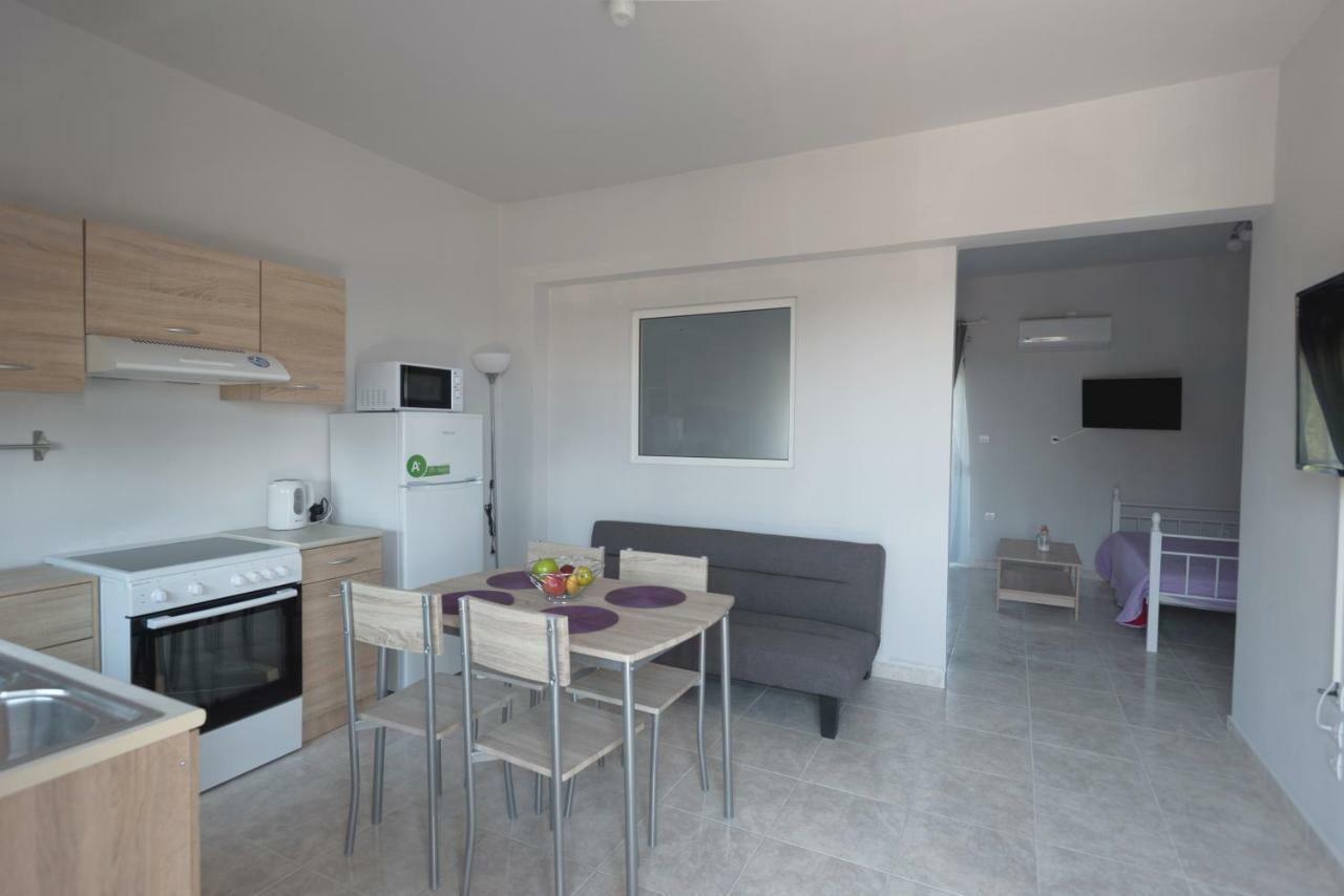 Paulsia Apartments Psinthos Exterior photo